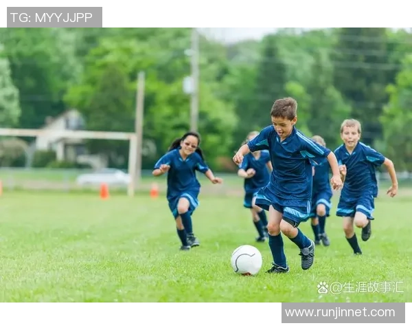 一开头的足球明星们如何在绿茵场上书写传奇人生 一开头的足球明星们如何在绿茵场上书写传奇人生